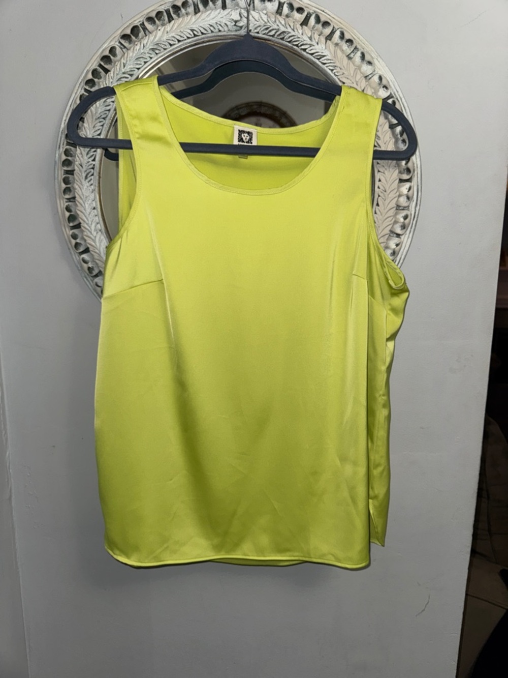 Anne Klein Bright Lime Sleeveless Blouse size Medium